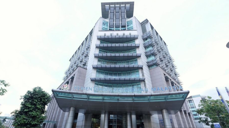 教育总监:接纳意见 取消教师每周打印e-RPH规定